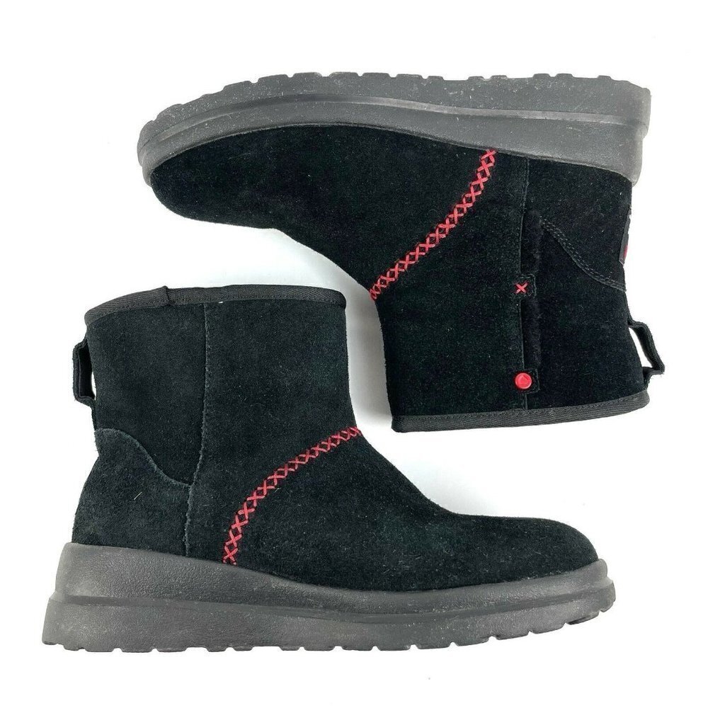 Ugg Classic Mini Boots I Love Heart Kisses 6 Black Suede